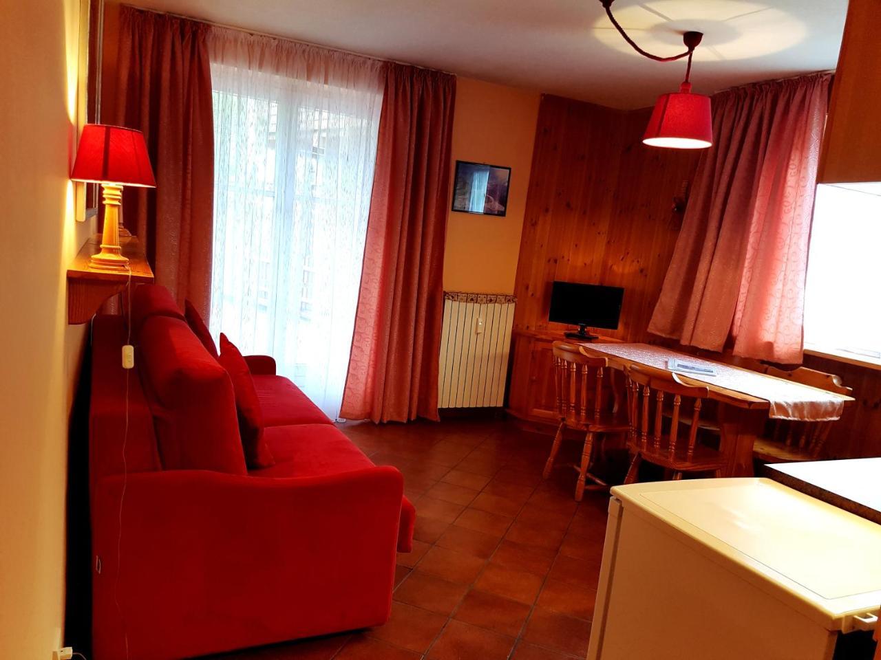 Aparthotel Residenze Sonnenschein Casa Rossa Villabassa Exterior foto